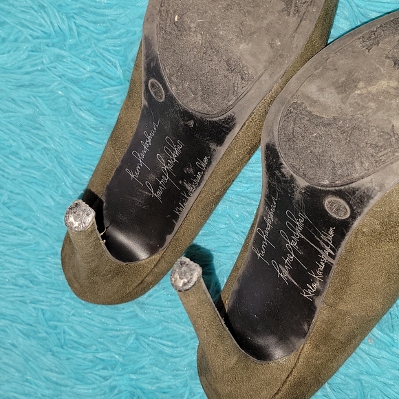 Kardashian Kollection Platform Heels Size 7.5 - Picture 5 of 8